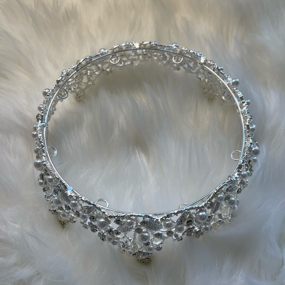 NIB breathtaking wedding crown from FXMIMIOR wedding accessories. - Picture 2 of 5